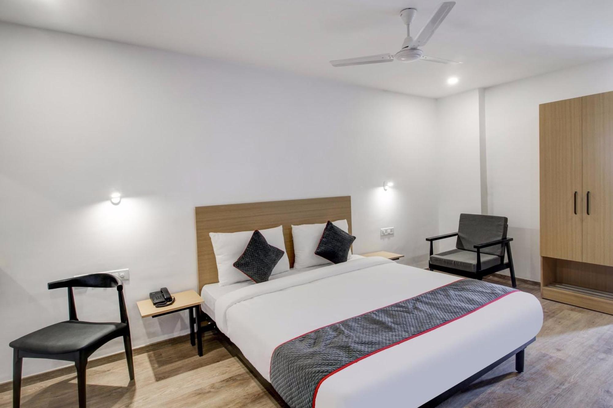Super Townhouse Rcc Majestic 397 Lb Nagar Hyderabad Exterior foto