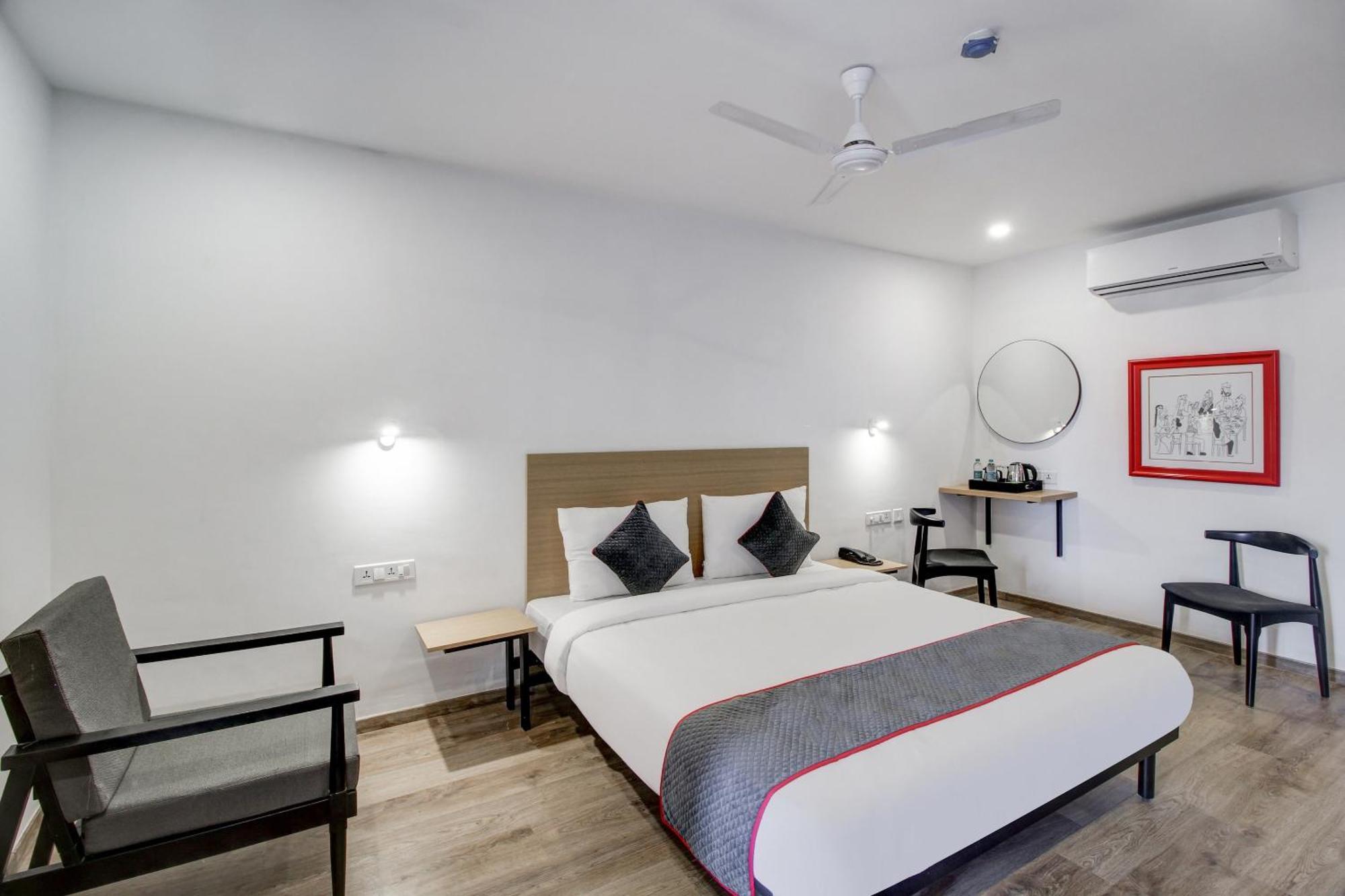 Super Townhouse Rcc Majestic 397 Lb Nagar Hyderabad Exterior foto