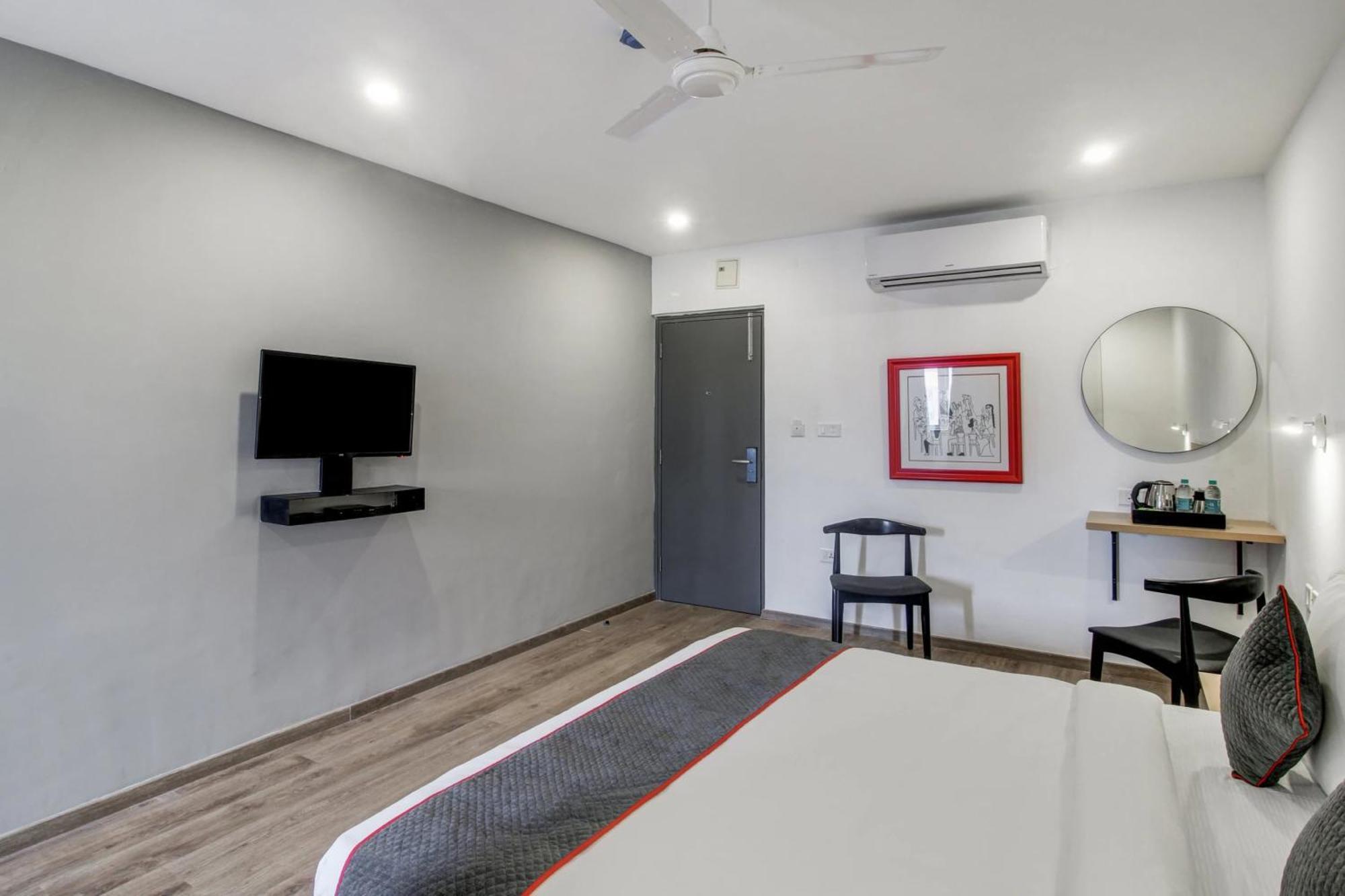 Super Townhouse Rcc Majestic 397 Lb Nagar Hyderabad Exterior foto