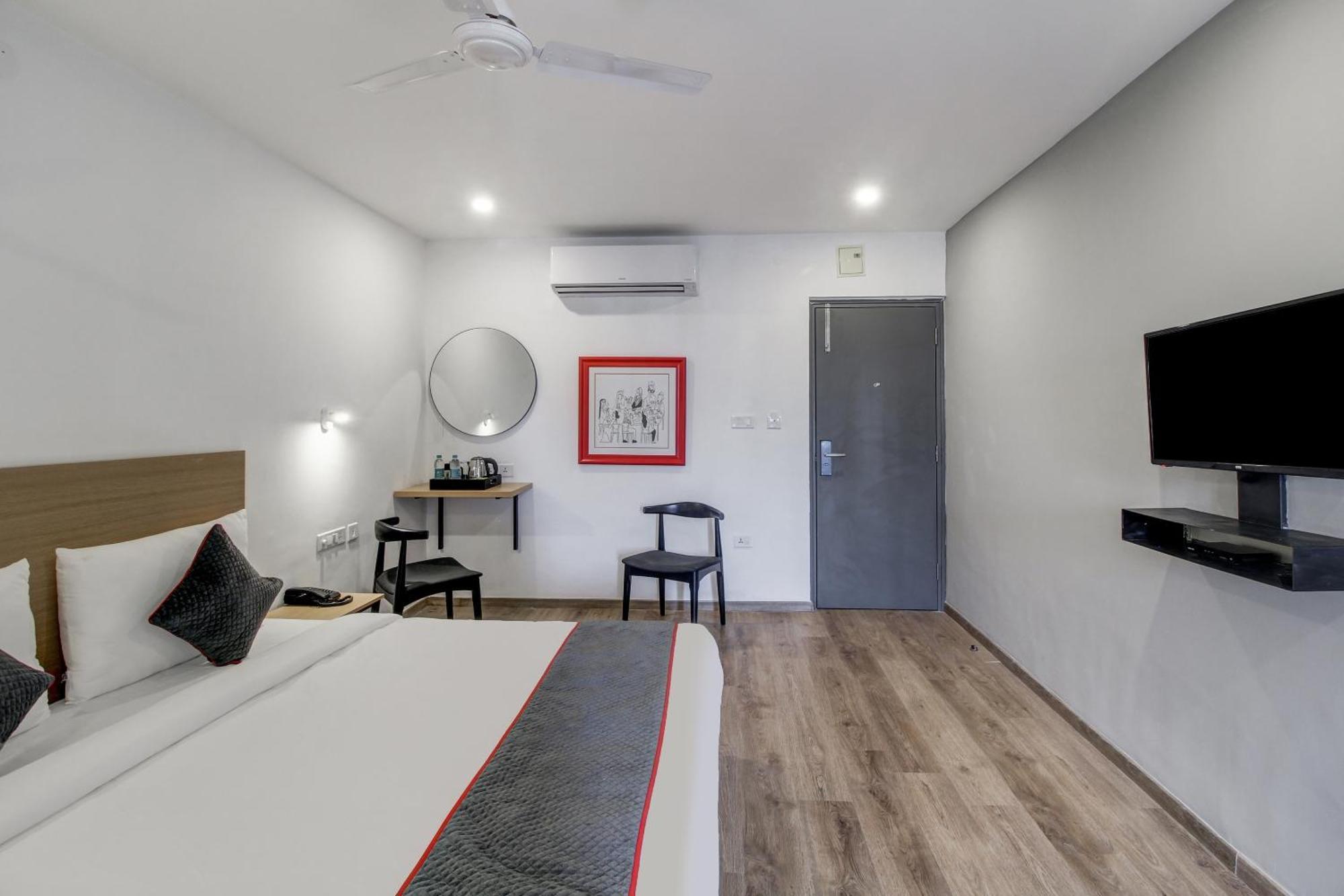 Super Townhouse Rcc Majestic 397 Lb Nagar Hyderabad Exterior foto