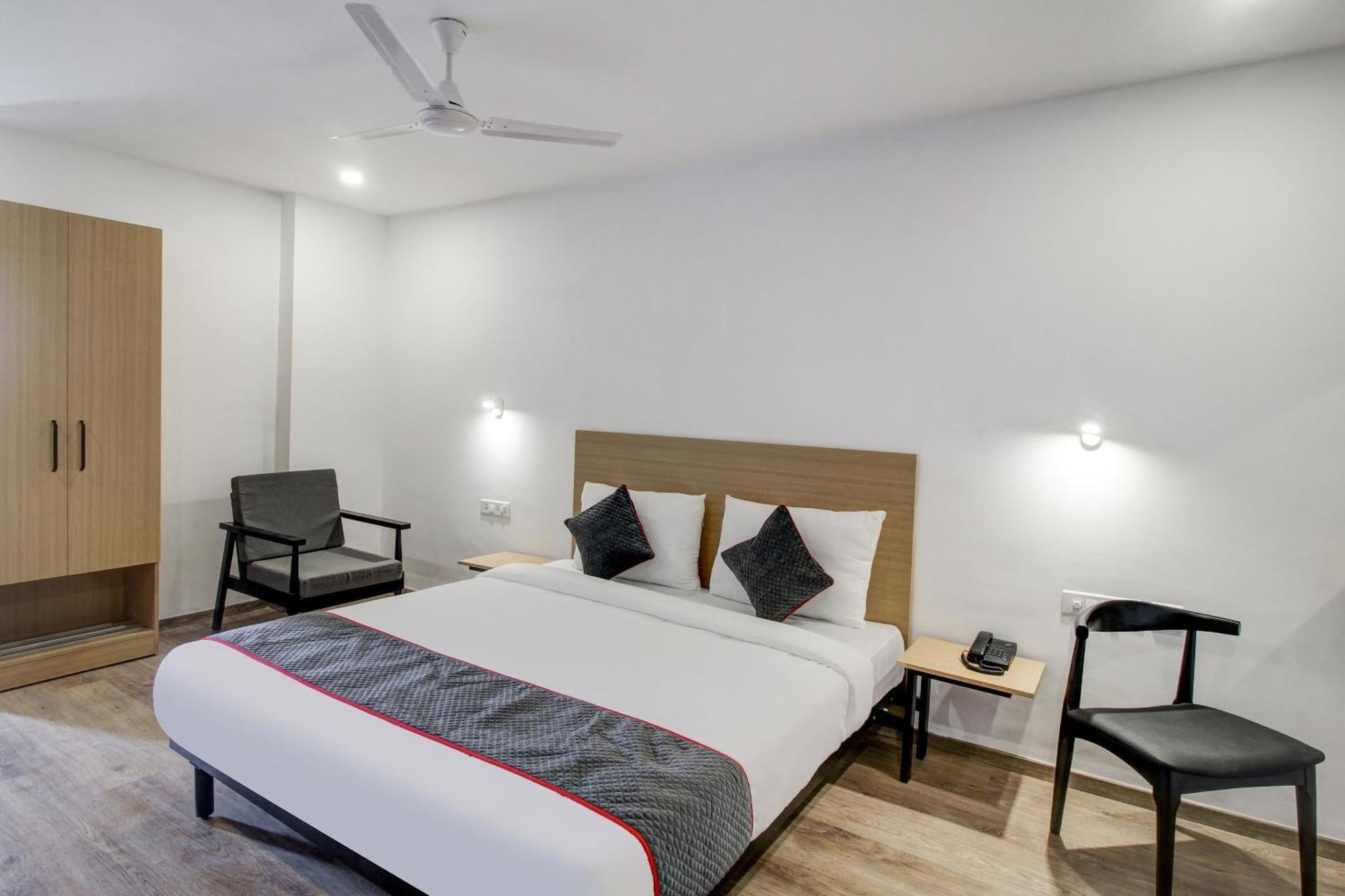 Super Townhouse Rcc Majestic 397 Lb Nagar Hyderabad Exterior foto
